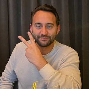 Meet your Posher, Max j